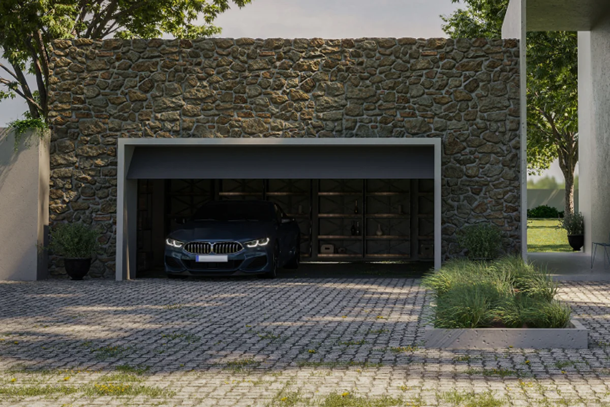 Portoni per garage sezionali e basculanti installati da Innova Casa a Venezia